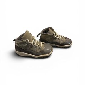 Nike Air Jordan 11 Retro Toddler 8C Cool Grey Patent Leather Sneakers